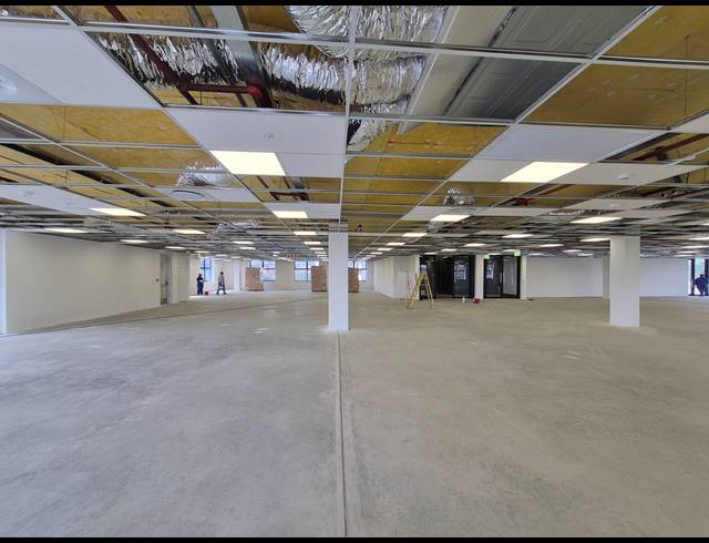 881M² OFFICE TO LET IN GLENADRIENNE EAST